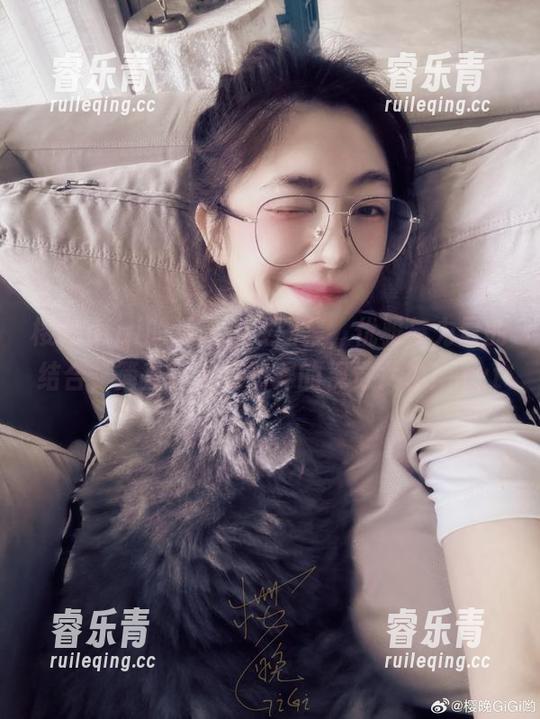 樱晚gigi 樱晚gigi的运动在线图集,优雅与力量的结合,简直就是运动界的视觉女神!.txt