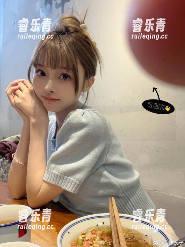河豚抚子用高清写真记录日常，展现生活中的大大小小精彩瞬间！.txt