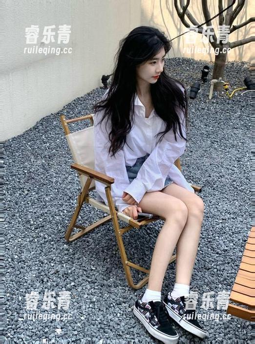 激萌文化 - 惊艳高清柳侑绮比基尼写真，轻松下载，带回无尽清凉与美丽！.txt