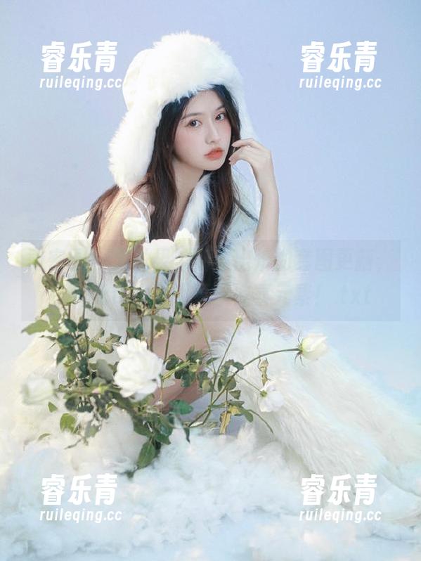 火龙果羊 微密圈 - 火龙果羊新鲜出炉的套图更新,日系死库水再添更多惊喜元素!.txt