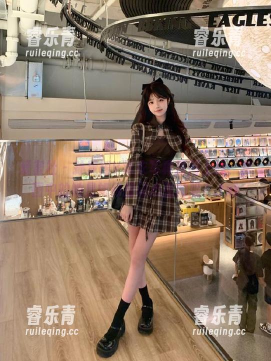 爱蜜社-孙梦瑶V 爱蜜社 - 孙梦瑶V泳衣写真原图上线,套图中的她是如何撩动心弦的呢?.txt