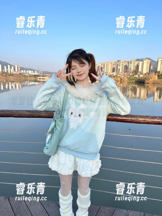 爱蜜社-萌白酱 爱蜜社 - 萌白酱的豹纹作品集强势来袭:捕捉每个瞬间的珍贵资源.txt