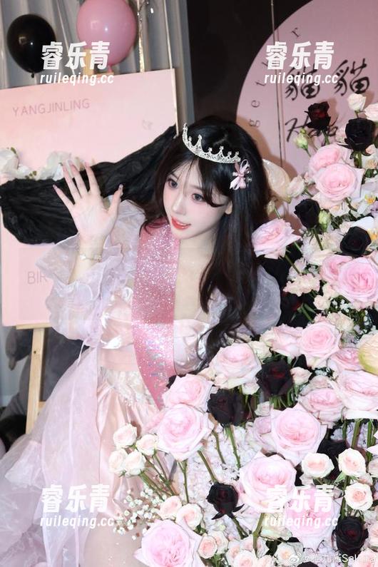在线浏览猫九酱运动风格写真，美图让你感受健康之美！.txt