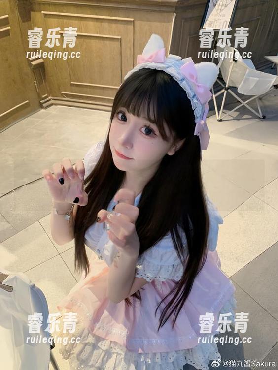 猫九酱沙漠旅拍私拍图集：用绷带演绎自由与梦幻.txt
