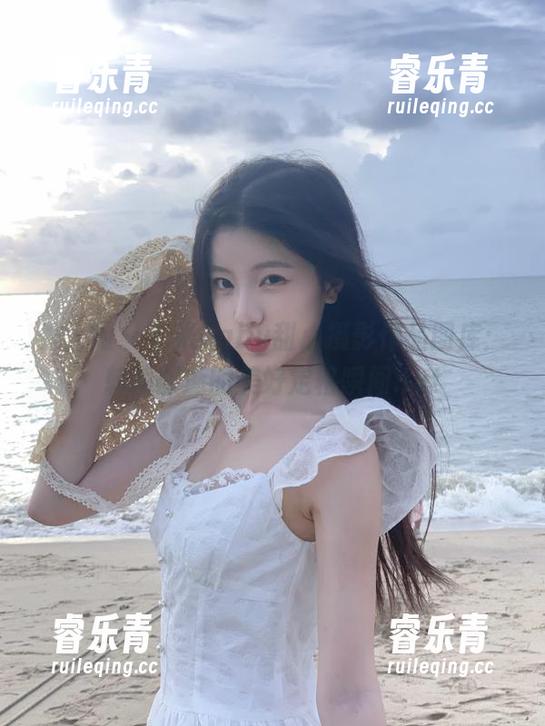 秀人网 - 七米baby甜心摄影作品图库：转瞬即逝的美好定格瞬间.txt