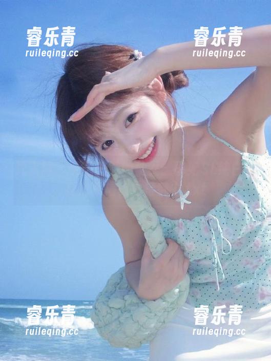 秀人网 - 无圣光下的仙女：司妃SL纯白写真合集揭秘独特魅力.txt