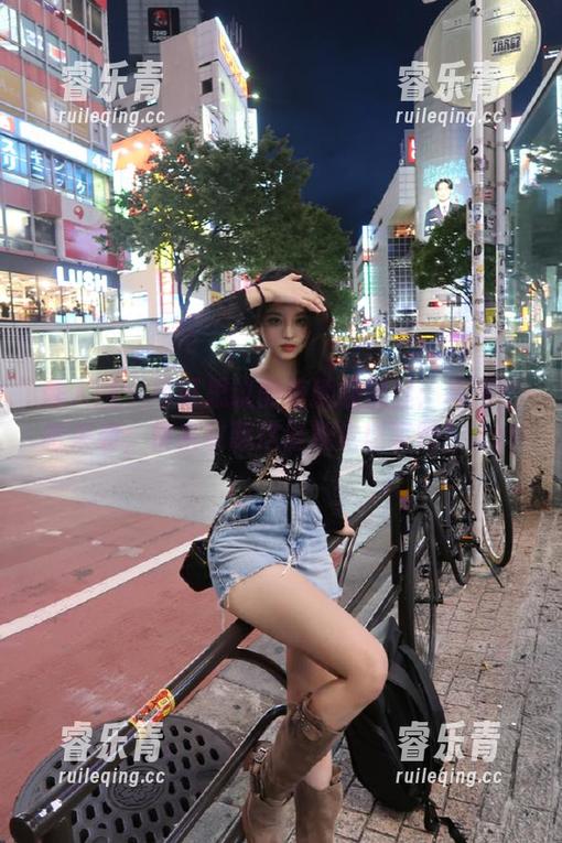 秀人网 - 不可思议的唐翩翩黑丝：高清壁纸来袭，快来收藏这份视觉盛宴吧！.txt