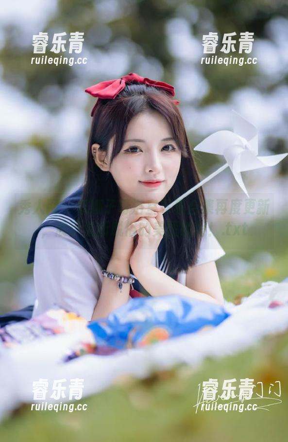 秀人网 - 娜娜子呀浴室写真合集再度更新，展示清新脱俗的美丽瞬间！.txt