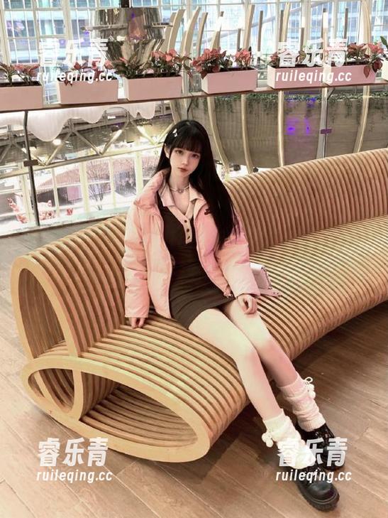 秀人网 - 安然maleah少女的高清写真集，见证青春流转下的别样风景.txt