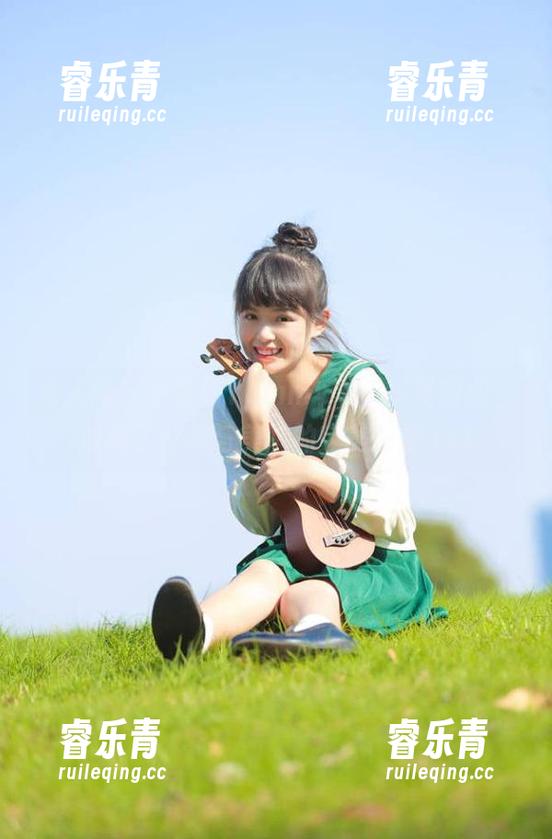 秀人网-小蛮妖Yummy 秀人网 - 小蛮妖Yummy个人写真图册,浓缩了丝袜与美腿的完美时刻.txt