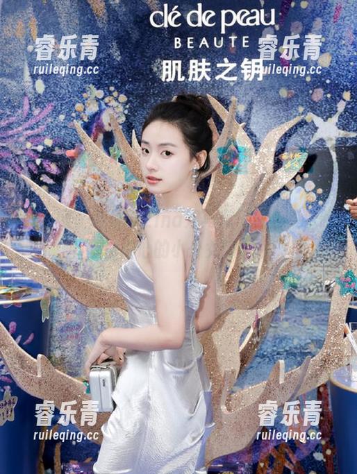 秀人网-战姝羽Zina 秀人网 - 战姝羽Zina双马尾写真合集,唤醒你内心的小少女梦.txt
