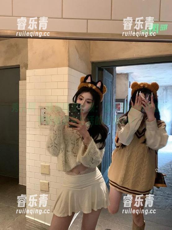 秀人网 - 唯美睡衣合集：戴允祺zoe作品中的娇媚与生活的点滴.txt
