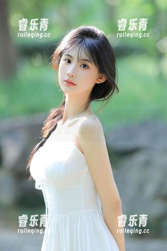 秀人网 - 无圣光摄影艺术：模特悦悦与豹纹的交融，呈现出别样魅力的图片.txt
