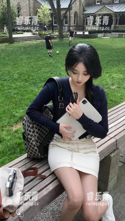 秀人网 - 精选甜妮豹纹写真照片，免费分享，带给你不一样的视觉盛宴.txt
