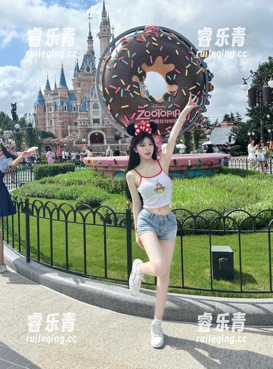 秀人网 - 全新视觉盛宴！“芈琳娜学姐”最新套图更新展示别样风情.txt