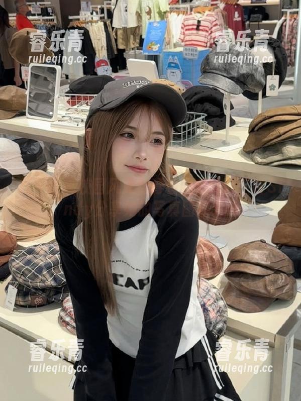 秀人网-谢芷馨Sindy 秀人网 - 校园风光与青春回忆:谢芷馨Sindy分享她的写真图库.txt
