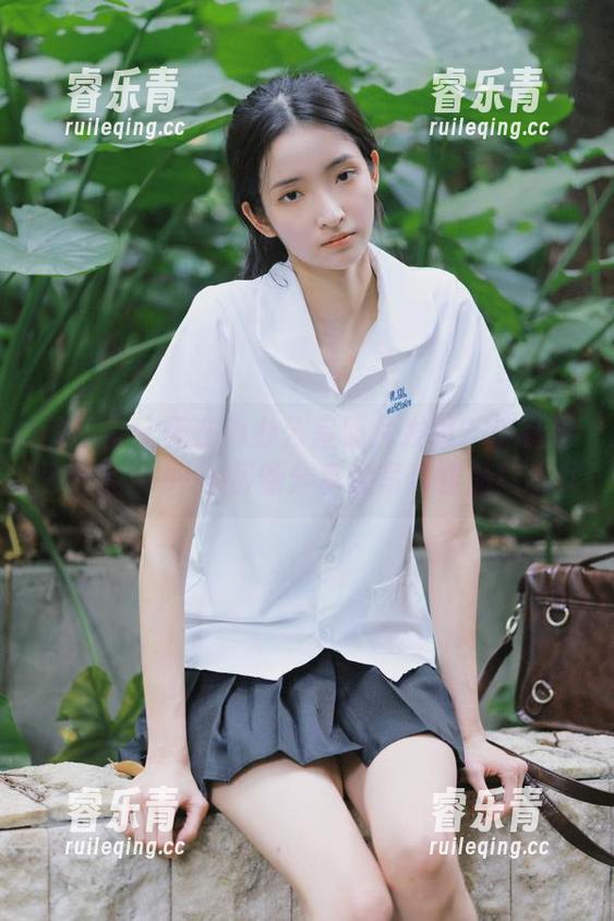美媛馆 - 还在为办公室照片发愁？来看看徐小宝Jessie最新分享的写真作品！.txt