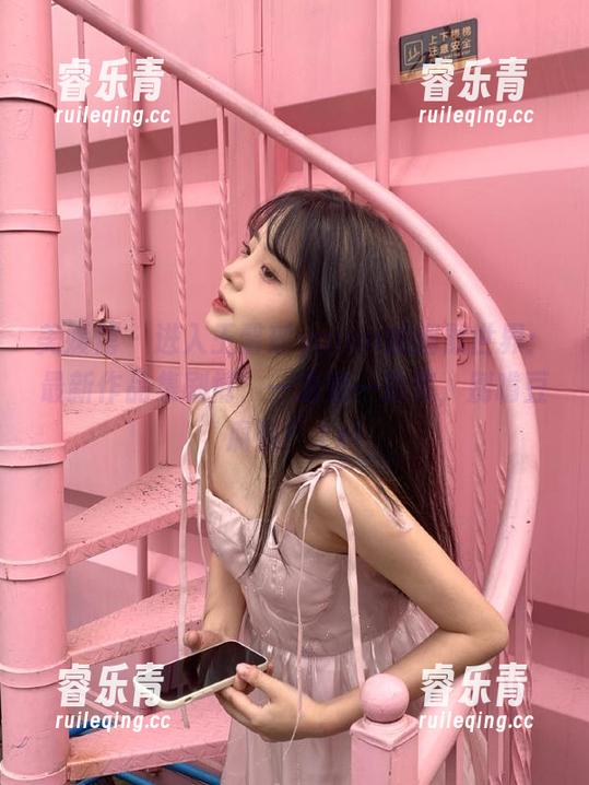 美媛馆 - 进入王馨瑶yanni的幽默世界：最新作品集剧情，一边看一边笑，别啃豆腐脑！.txt