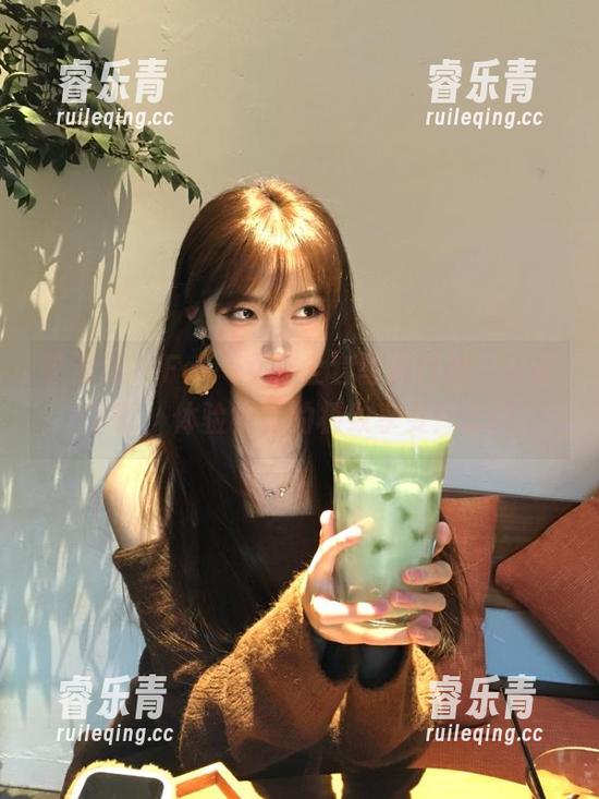 艺图语-Faye 艺图语 - Faye女神全套写真作品,立即下载,体验视觉的极致享受!.txt