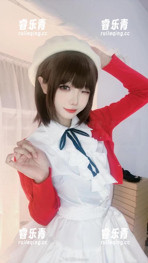 透视艾西Aiwest白裙的优雅：写真分享中展现出女性的力量.txt