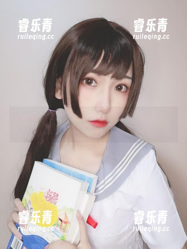 芋圆侑子职业装图片合集：职场魅力开挂，谁说职场不能有新意？.txt
