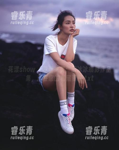 花漾show - 灰丝之美：田冰冰摄影作品集，尽在您的私藏资源.txt