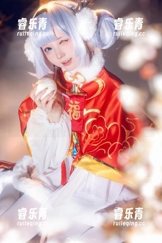 不容错过的花铃Hana棉袜写真，下载享受时尚与可爱并存！.txt