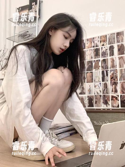 蜜桃社 - 独家福利！多香子女仆图包，尽享视觉盛宴与美好幻想！.txt