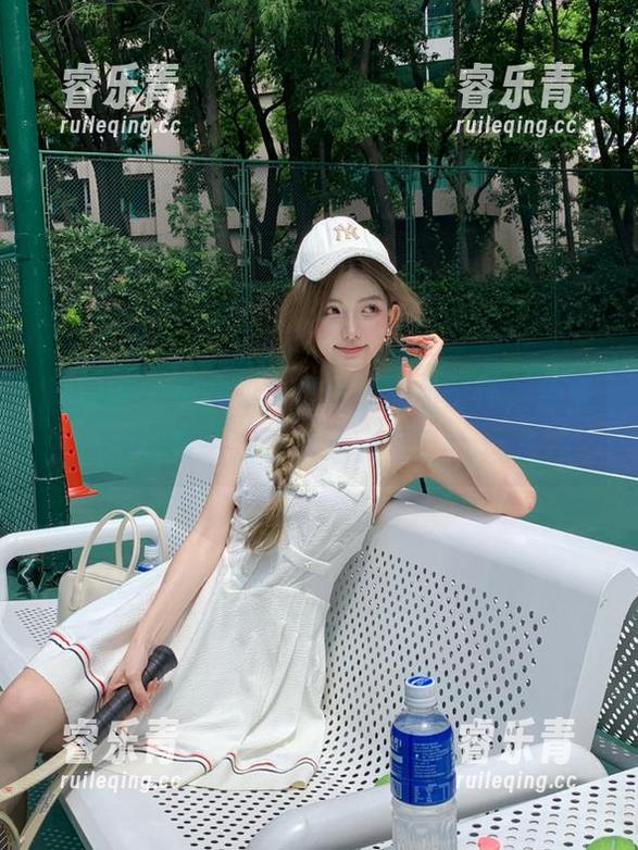 微密圈 - 在线领略詹詹的红色情怀，合集中的每一张都是绝美作品！.txt