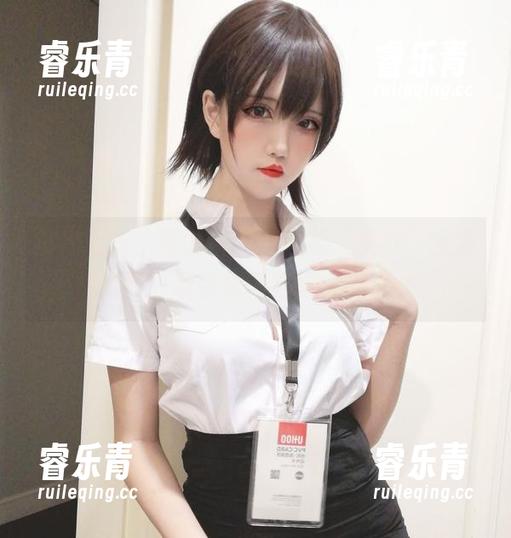 震撼上线，阿薰kaOri图集“灰丝”全新更新，带你探索艺术之美.txt