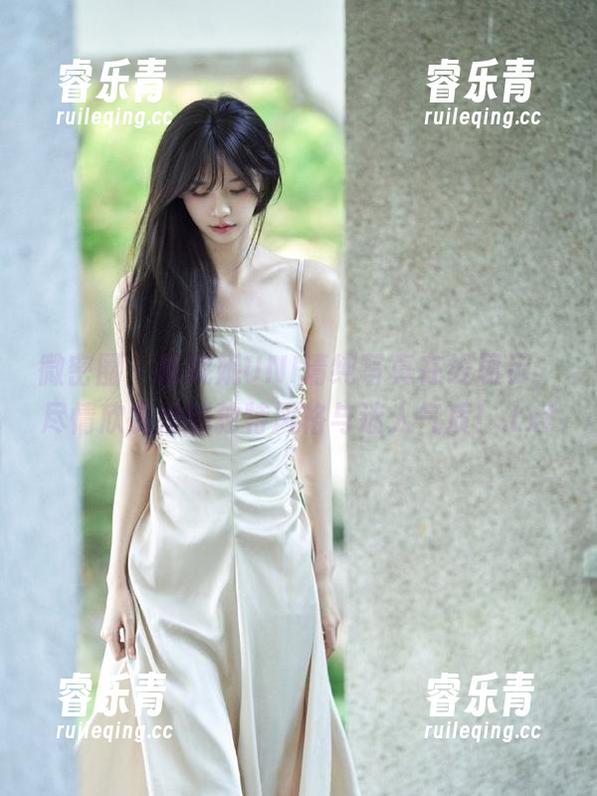 微密圈 - 陈妮妮UNI清纯写真在线展示，尽情欣赏她的独特风格与迷人气质！.txt