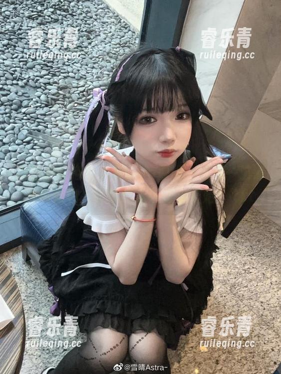 雪晴嘟嘟 看雪晴嘟嘟的泳装D.va原图,感受一波清凉与活力,分享快乐从这里开始!.txt