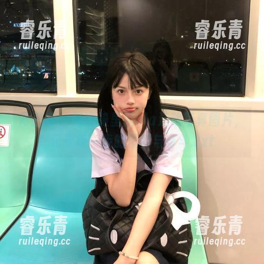 青豆客-绮里嘉ula 青豆客 - 精选绮里嘉ula运动写真图片,记录每一步的精彩与奋斗.txt